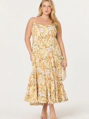 ASTR THE LABEL Yellow Flare Floral Midi Dress